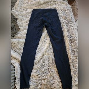 Navy blue Lululemon 35 in leggings